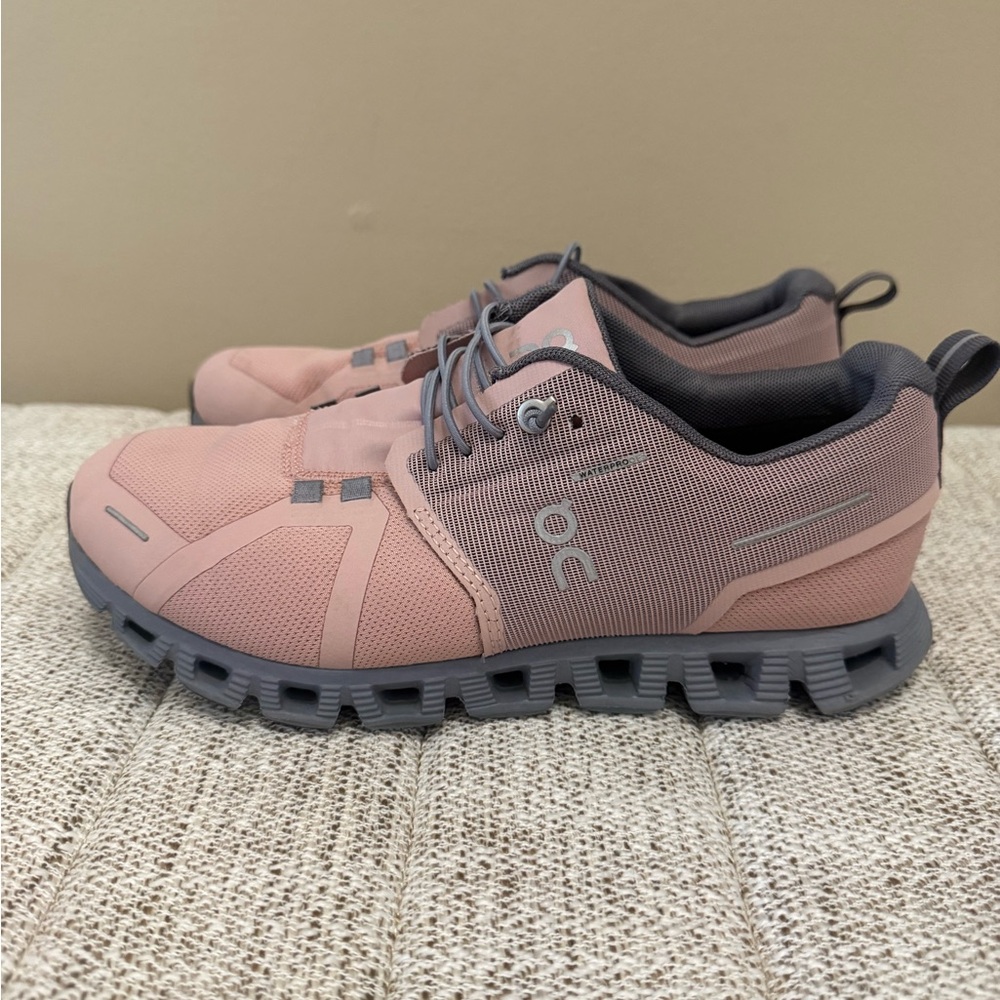 Cloud 5 Waterproof - image 2